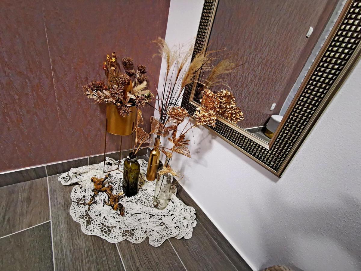 Golden - Self Check In Apartment Osijek Exterior photo
