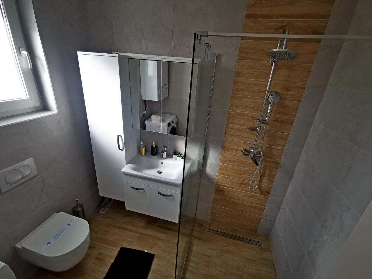 Golden - Self Check In Apartment Osijek Exterior photo
